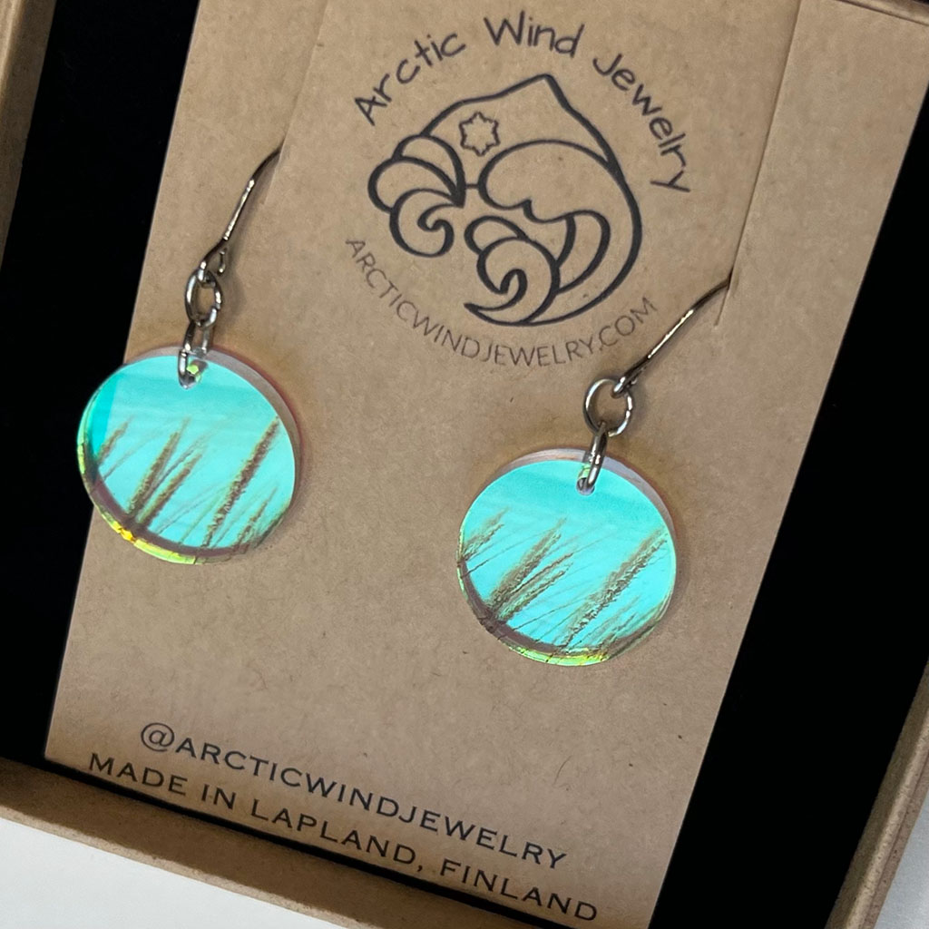 Earrings for wind and beach lover.